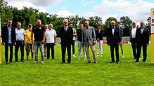 Der Bezirksfußballausschuss nach den Wahlen (von links): Michael Kempter, Thomas Gäng, Karl-Heinz Arnold, Ulrich Dorss, Stefan Esser, ...