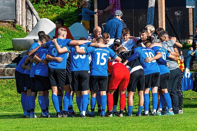 Bild 3: FC Wittlingen setzt sich mit 2:1 gegen die SG Mettingen-Krenkingen durch &ndash; und wir haben Bilder!