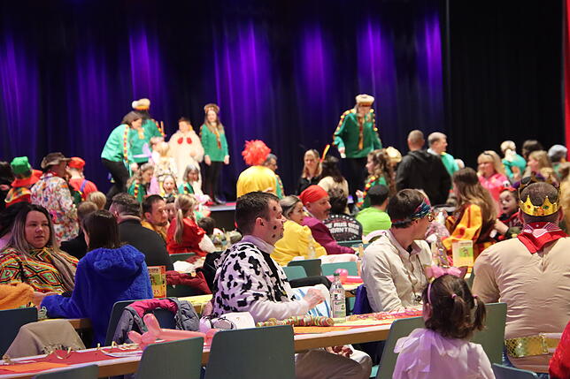 Bild 10: Die besten Fotos vom Hanselegruppe Kinderball: Ein magischer Abend für Kinder!