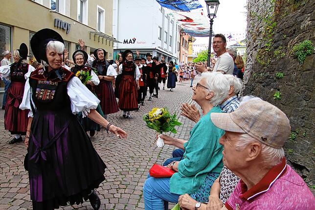 Bild 4: So schön ist unsere Heimat: Bilder vom Festumzug des 610. Schwyzertags in Tiengen