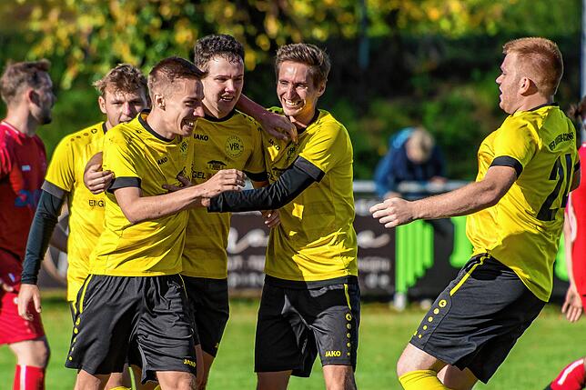 Bild 12: SC Lauchringen und VfR Horheim-Schwerzen trennen sich 2:2&ndash; und wir haben Bilder!