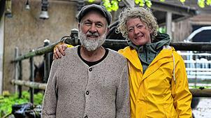 Marcel Preiss und Priska Preiss haben sich mit ihrem Hof im Schweizer Weinfelden einen Traum erfüllt.