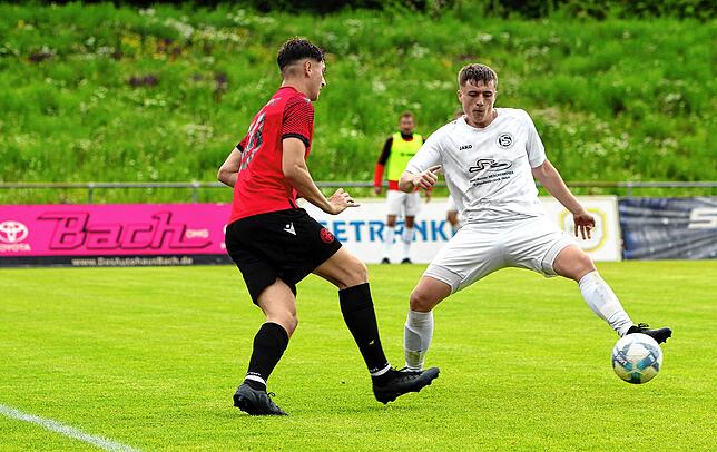 Bild 5: 1:1 im Aufstiegsduell zwischen FC RW Salem II und dem TV Konstanz. Wir waren mit der Kamera dabei!