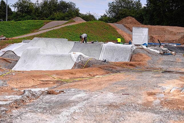 Auf der Anlage sollen sich einmal alle wohlfühlen: BMX-Fahrer, Mountainbiker, Skateboarder, Inlineskater und auch Scooterfahrer. Daher ...