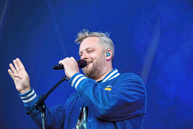 Bild 15: Die besten Bilder vom Auftritt von Fatoni auf dem Southside 2024