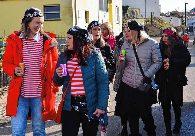 Bild 8: Bilder vom Narrenbaumstellen in Ittendorf (Teil 1/2)