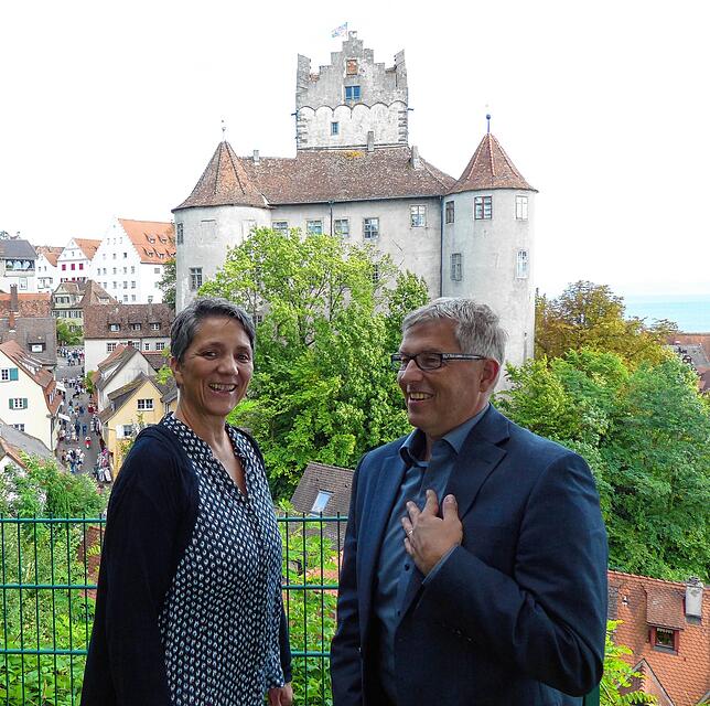 Bürgermeister Robert Scherer und Tourismuschefin Iris Müller (Archivbild) sind stolz auf die schöne Meersburger Altstadt. Doch die Stadt ...