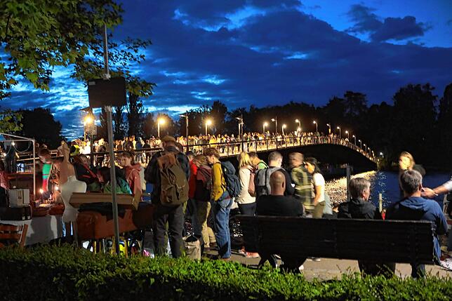 Bild 25: In Konstanz ist wieder großer Flohmarkt – und Tausende Besucher sind wieder dabei