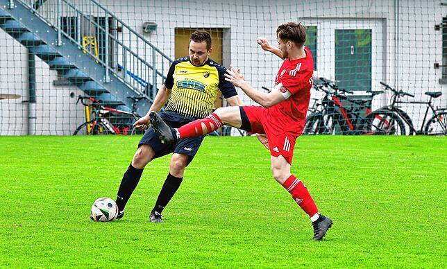 Bild 23: SV Nöggenschwiel besiegt den FC Dachsberg mit 8:1 – und wir haben Fotos!