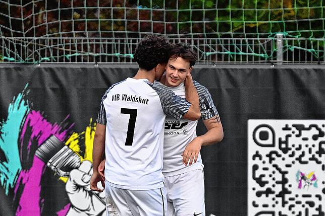Bild 25: SV Herten besiegt den VfB Waldshut mit 6:2 – und wir haben Fotos!