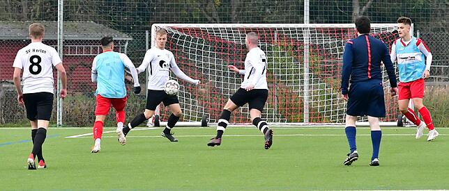 Bild 17: SV Herten siegt mit 10:0 beim FC Tiengen 08 &ndash; und wir haben Bilder!