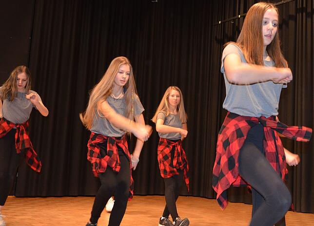 Bild 30: Die Bilder vom Kinderball in der Markdorfer Stadthalle