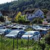Im Dornröschenschlaf: Statt des Prestige-Projekts Klettgau-Carré ist das Gelände an der Klettgaustraße in Tiengen ein Parkplatz.