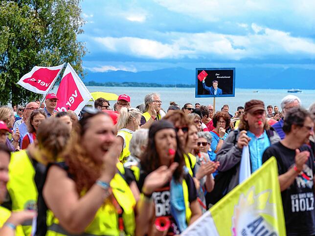 Bild 31: 600 Pflegekräfte demonstrieren vor der Gesundheitsministerkonferenz 1/2