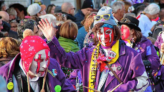 (Archivbild) Fasnachtsumzug 2019 in Kreuzlingen: Auch die Schweizer feiern das Brauchtum. Einen großen Umzug gibt es in der Konstanzer ...