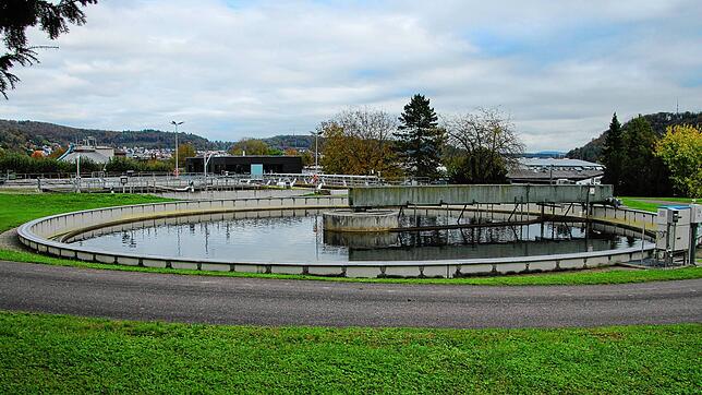 Ziemlich in die Jahre gekommen und für den heutigen Bedarf zu klein dimensioniert: Bei der Kläranlage Waldshut stehen umfangreiche ...