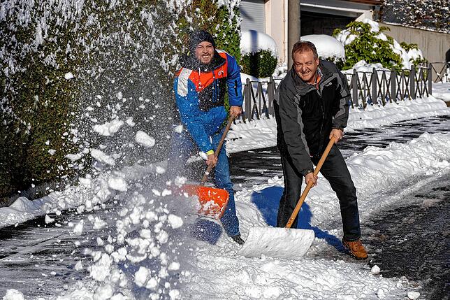 Bild 1: Wintereinbruch im Schwarzwald verschönert durch Schnee und Sonne