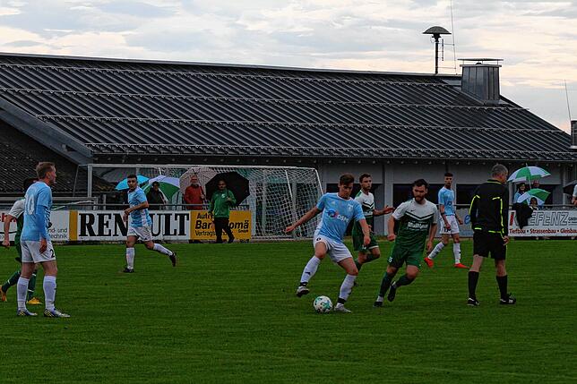 Bild 21: SV Waldhaus bezwingt den SV Obersäckingen mit 4:0 &ndash; und wir haben Bilder!