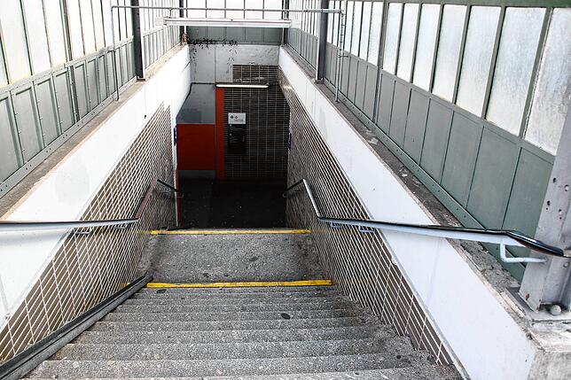 Gleis 2 und 3 am Waldshuter Bahnhof sind nur über eine Treppe erreichbar.