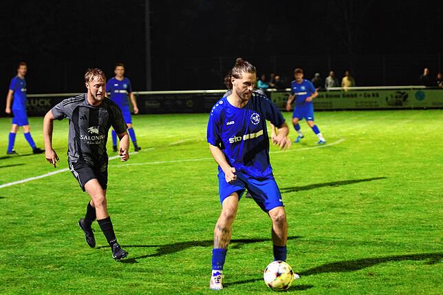 Bild 24: SG Stühlingen/Weizen bezwingt den FC Hochrhein mit 4:1 – und wir haben Fotos!