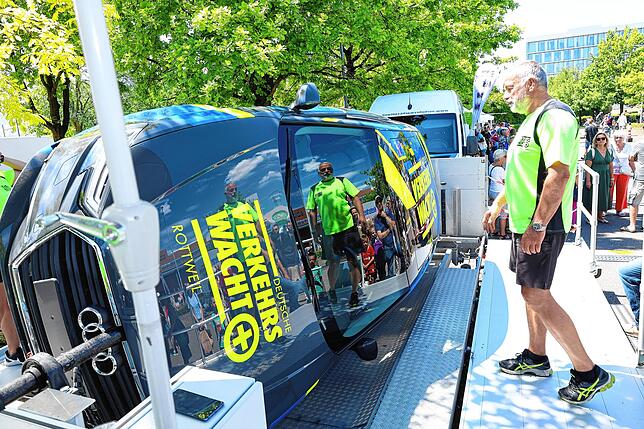 Bild 21: XXL-Hüpfburg, Kinderschminken, Entenrennen: So schön war das SÜDKURIER-Sommerfest (Teil 2)