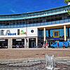 Der Edeka-Markt am Romanshorner Platz in Friedrichshafen wird sich verkleinern. Künftig sollen im oberen Stockwerk Outlet-Geschäfte zu ...