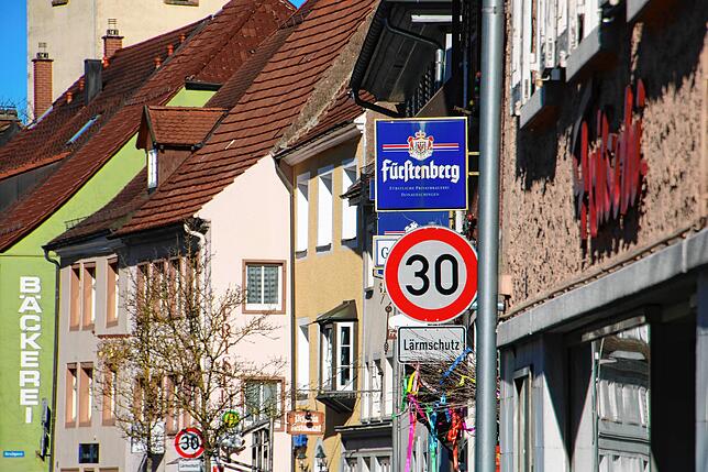 In der Hüfinger Hauptstraße gilt seit Oktober 2024 Tempo 30.