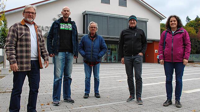 Die Gruppierung &bdquo;Pro Verpachtung&ldquo; tritt wieder in Aktion. Die Partei-übergreifende Truppe setzt sich für einen Ausbau der ...