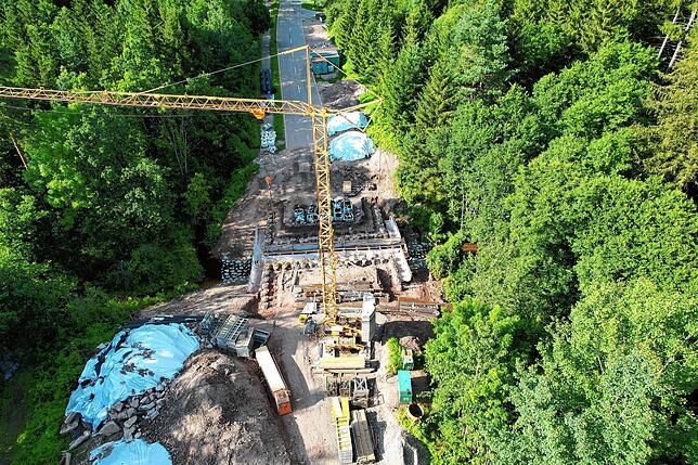 Ein Blick auf die Baustelle aus der Vogelperspektive.