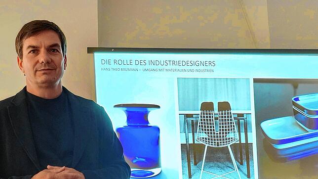 Marc Viardot bei seinem Vortrag im Stadtmuseum Schopfheim. Foto: Birgit Althof