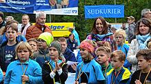 Stolz auf ihre Medaillen: Zufriedene Teilnehmer des Kinderlaufs nach dem Wettkampf am Sonntag.