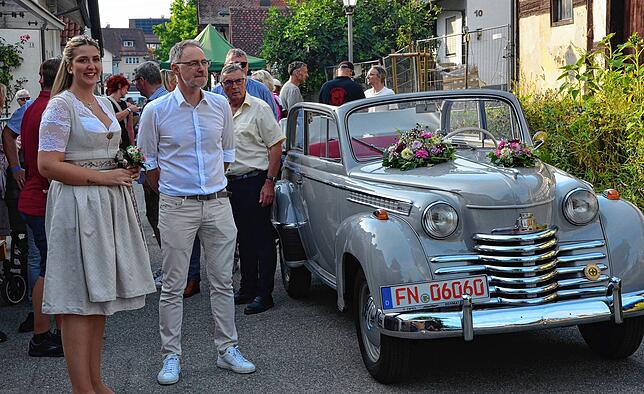 Bild 4: Beim Bermatinger Weinfest wird auch am Samstag gefeiert! Wir haben die besten Bilder – Teil 1