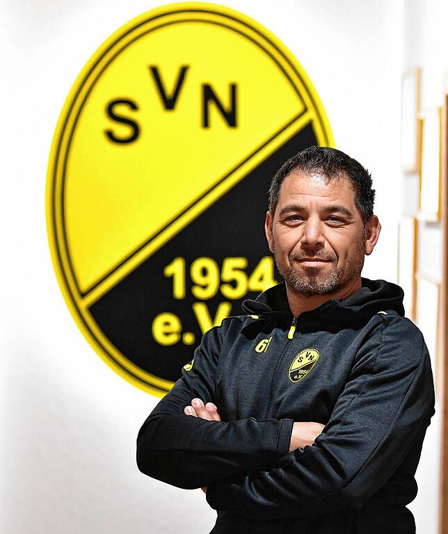 Zufrieden: Trainer Ömür Cakar integriert beim SV Nöggenschwiel junge Spieler und die von ihm mitgebrachten Mustafa Aladag und Billal Achuri.