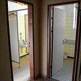 In die Jahre gekommen und alles andere als zeitgemäß: die Sanitäranlagen des Rathauses. Auch sie werden erneuert.