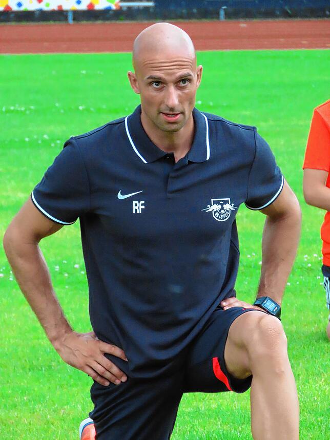 Als Vorzeigeathlet arbeitet der ehemalige Wehrer Ruwen Faller beim RB Leipzig als Koordinationstrainer. Etwas Einblick in die ...