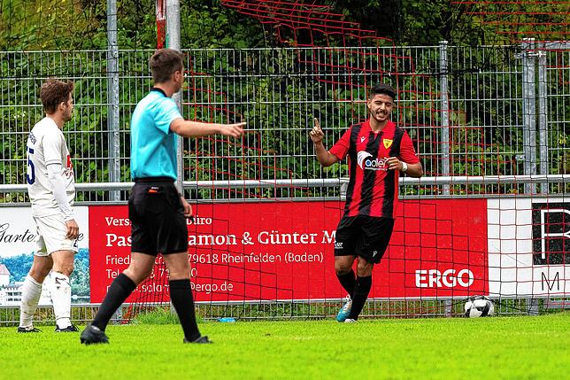 Bild 4: FSV Rheinfelden gewinnt Bezirksderby gegen den FC Erzingen mit 5:1 &ndash; und wir haben Bilder!