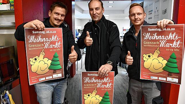 Endlich gibt es wieder einen Weihnachtsmarkt: Lukas Berndt (von links), Joachim Schlageter und Raphael Kösters freuen sich auf die ...