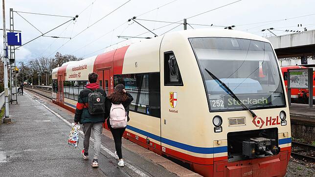 Auch das Seehäsle wird auf der Strecke Stockach &ndash; Radolfzell wird am Freitag voraussichtlich nur eingeschränkt verkehren. ...