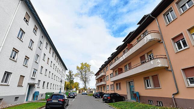 Die Hans-Thoma-Höfe in Donaueschingen: Ein Blick durch die Hansjakobstraße in Richtung des Hindenburgrings.