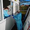 Das Corona-Testzentrum des Bodenseekreises war bisher in Oberteuringen, jetzt wird es in eine Messehalle in Friedrichshafen umziehen.