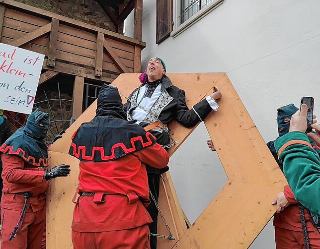 Bild 9: Das Narrengericht in Tiengen hat getagt &ndash; hier sind die Bilder