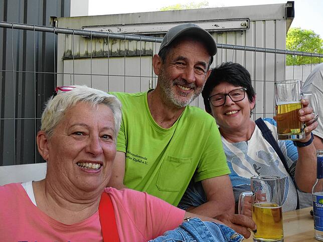 Bild 24: Bilder von der Jahrhundertparty im Festzelt mit Live-Acts und mega Stimmung