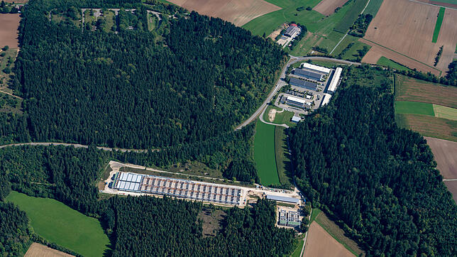 Im Wald nahe der Standortschießanlage im Sickenbühl Richtung Grüningen hat es gebrannt.