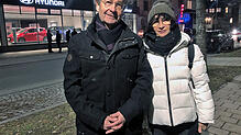Pierre-Louis und Schwester Jeannette Ruth Silva Bikart. In dem Haus ihrer Eltern und Großeltern befindet sich heute ein Autohaus.