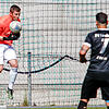 Furtwangens Trainer Jakob Prezer (links) machte auch als Aushilfstorwart eine gute Figur und parierte beim 2:0-Sieg gegen Marbach sogar ...