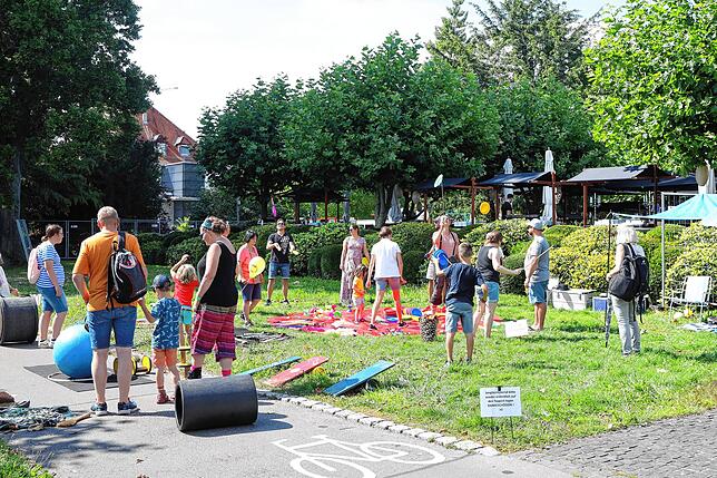 Bild 20: Erste Bilder vom Seenachtfest 2023 &ndash; Auf der Seestraße ist besonders für Familien etwas geboten