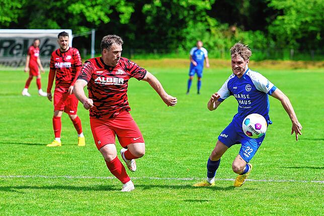 Bild 14: Unsere besten Bilder vom Spiel zwischen dem FC Radolfzell und dem FV Walbertsweiler-Rengetsweiler