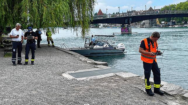 Bild 4: Person am Seerhein vermisst: Bilder der Suche in Konstanz