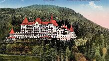 Wie ein Märchenschloss thronte die alte Klinik Wehrawald noch in den 60er Jahren hoch über Todtmoos.