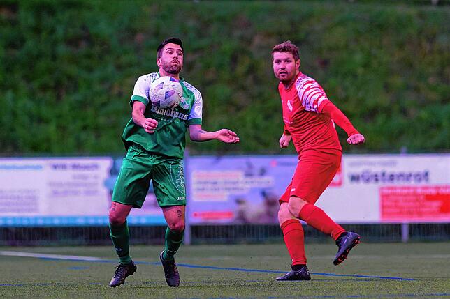 Bild 25: FC Bergalingen II gewinnt Kellerduell gegen Schlusslicht SV Waldhaus II mit 3:2 – wir haben Fotos!